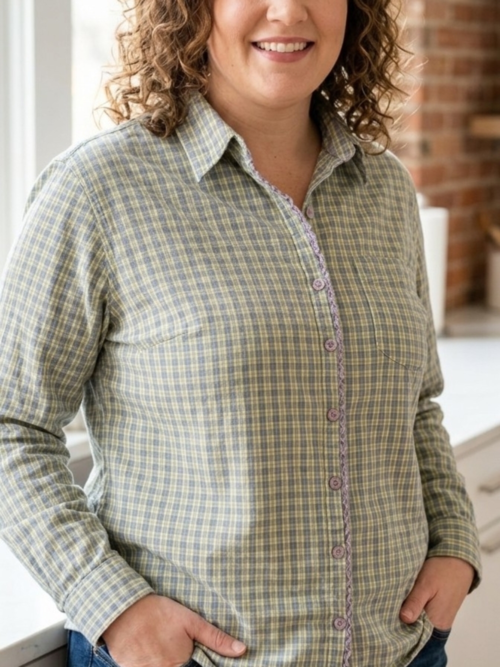 Casey And Max Classic Plaid Button-Down Shirt in Green and Cream   WS 111